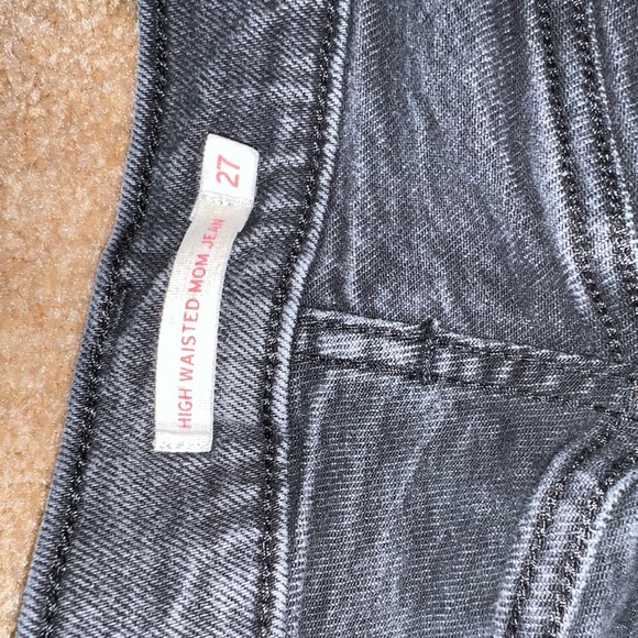 Levi's High Rise Jeans - Picture 6 of 7
